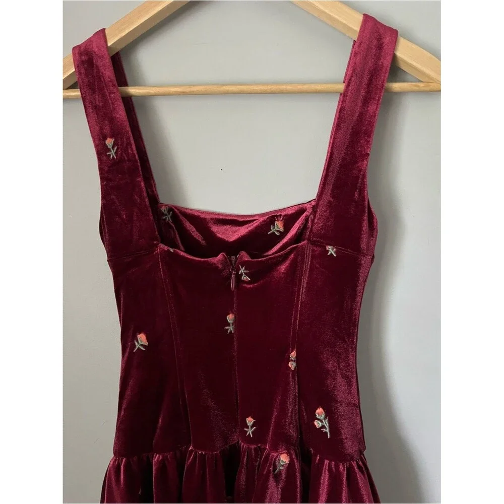 WeWoreWhat Embroidered Corset Peplum Burgundy Velvet Mini Dress Size 0 NWT